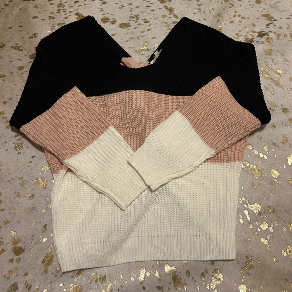 1.4.3. Story by Line Up Black and Cream Knit